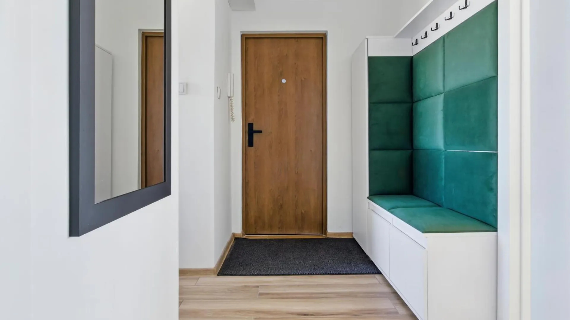 Turquoise By Solarento Apartment Warsaw Poland